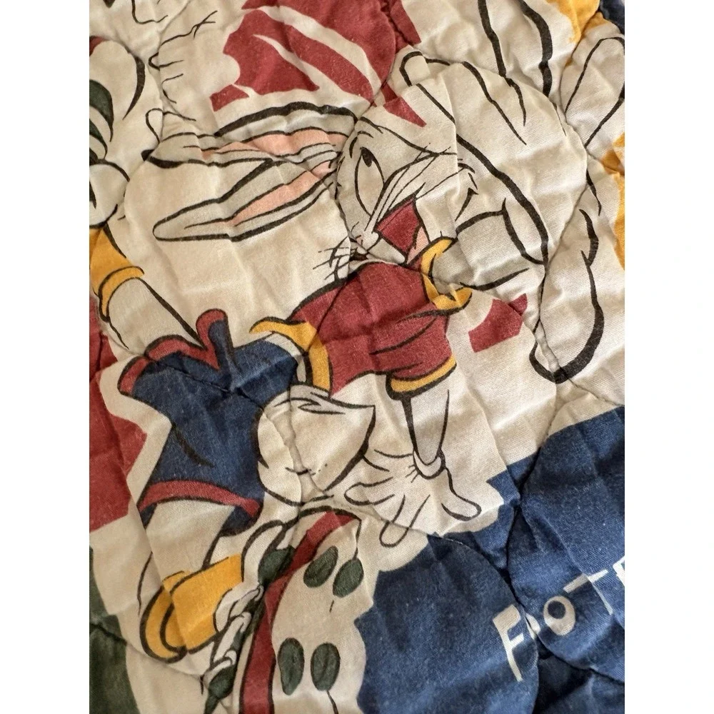 Vintage 1997 Looney Tunes Baby Crib Quilt Blanket Taz Wile E Coyote Bugs Bunny